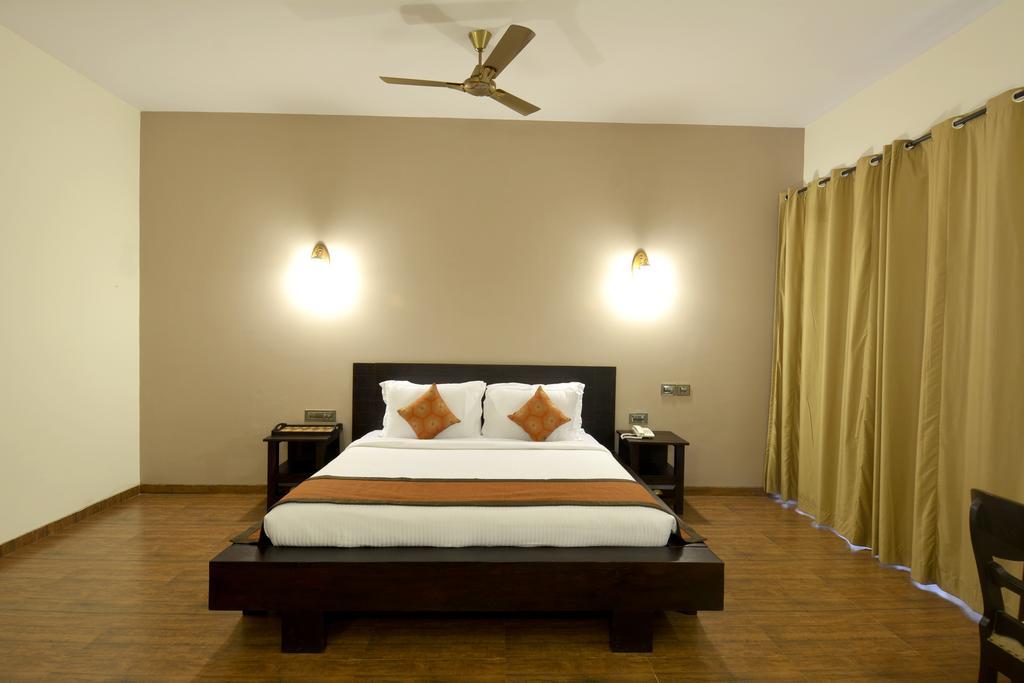 Ayurvedic Village Panvel Exteriör bild