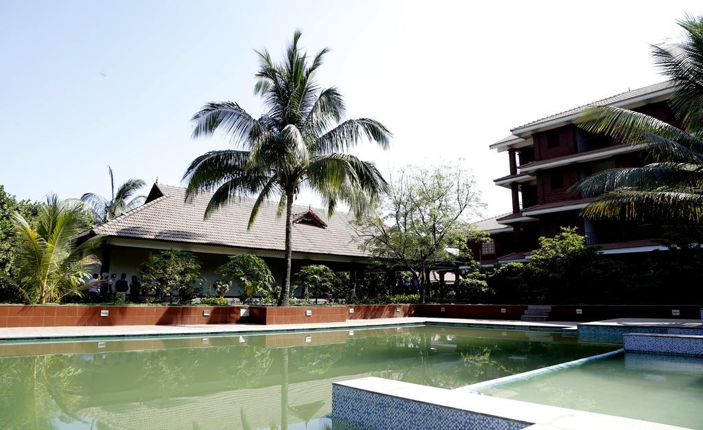 Ayurvedic Village Panvel Exteriör bild