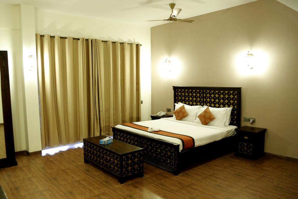 Ayurvedic Village Panvel Exteriör bild
